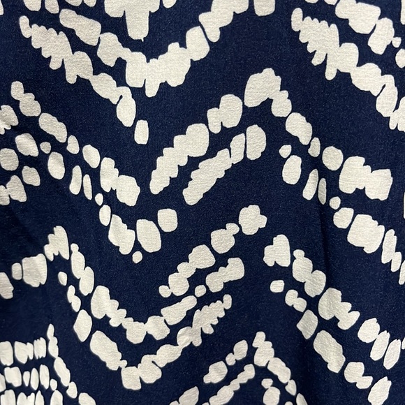 $7SALE Chicos Zenergy athletic jacket full zip Navy Blue White Pockets - Picture 3 of 12